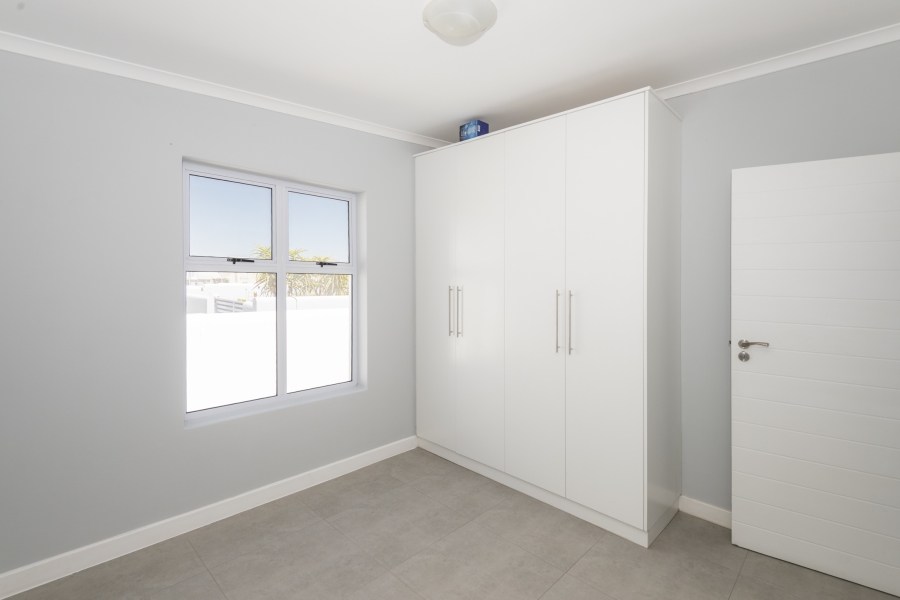 2 Bedroom Property for Sale in Laguna Hills Western Cape